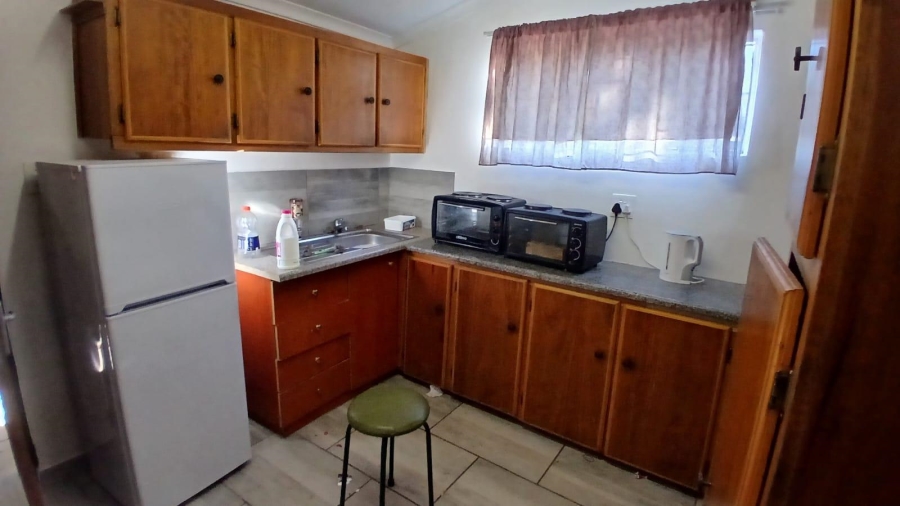 10 Bedroom Property for Sale in Brandwag Free State